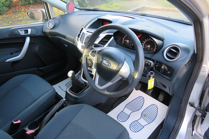 Used Ford Fiesta 2012 for sale - 76392275: Photo 9