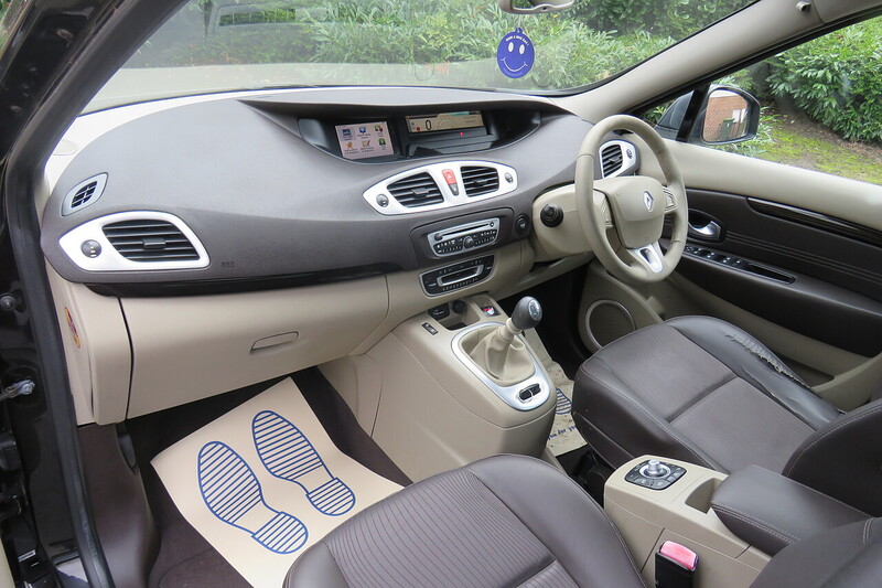 Used Renault Scenic 2010 for sale - 77337612: Photo 14