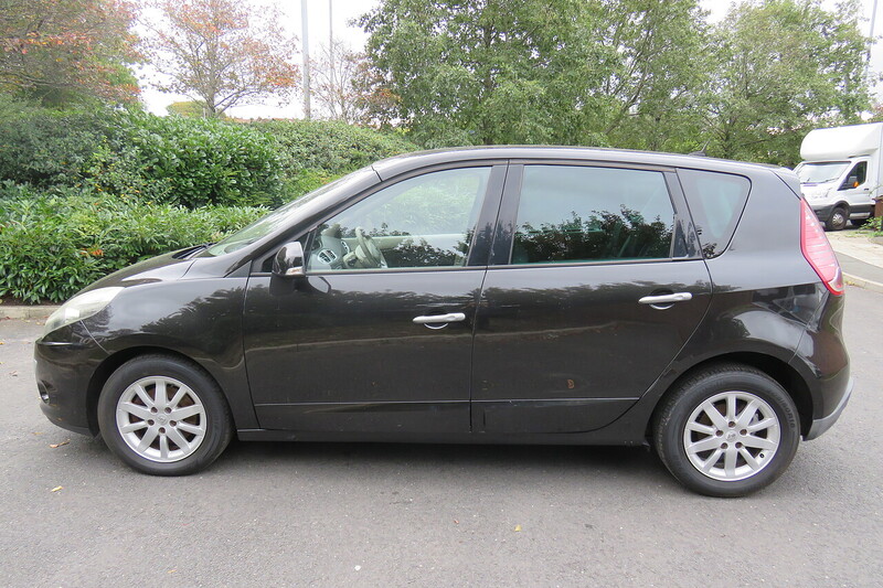 Used Renault Scenic 2010 for sale - 77337612: Photo 4