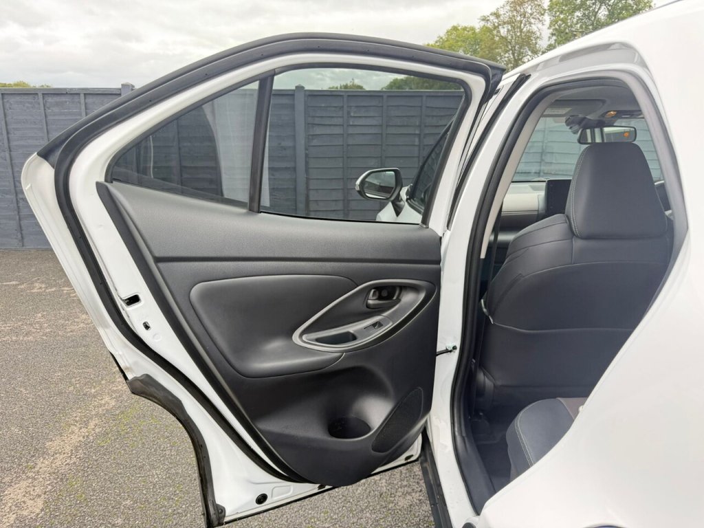 Used Toyota Yaris Cross 2023 for sale - 76098191: Photo 17