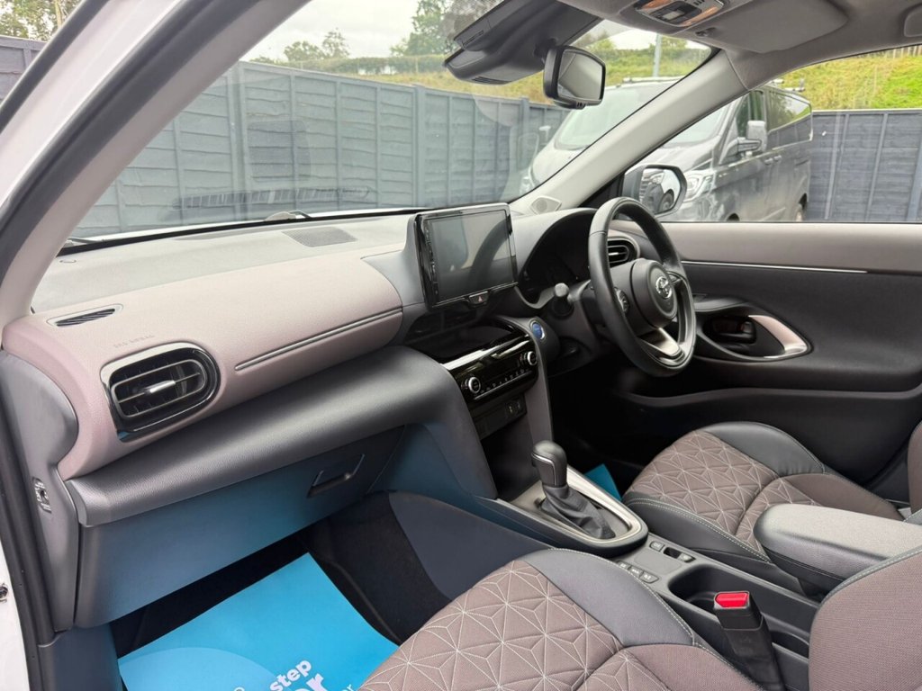 Used Toyota Yaris Cross 2023 for sale - 76098191: Photo 18