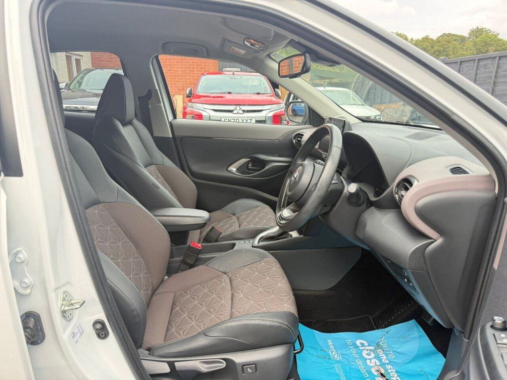 Used Toyota Yaris Cross 2023 for sale - 76098191: Photo 19