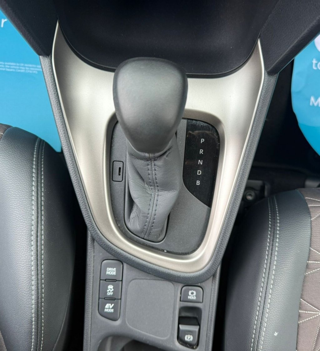 Used Toyota Yaris Cross 2023 for sale - 76098191: Photo 32