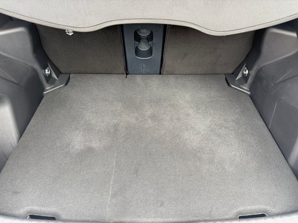 Used Toyota Yaris Cross 2023 for sale - 76098191: Photo 8