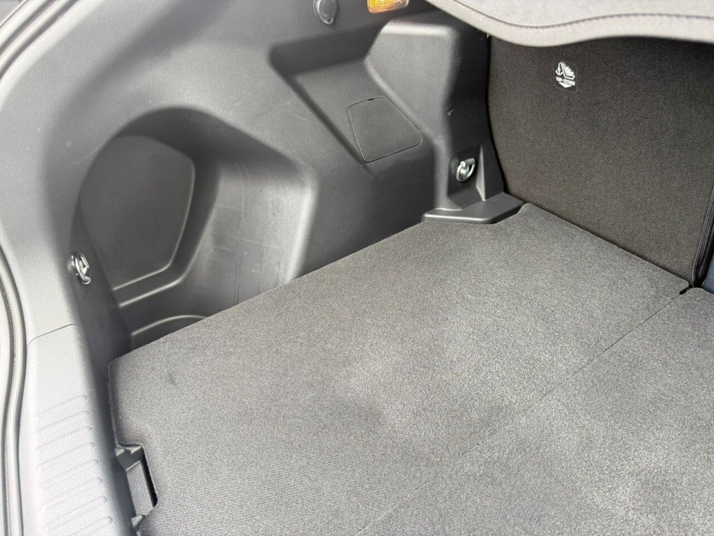 Used Toyota Yaris Cross 2023 for sale - 76098191: Photo 9