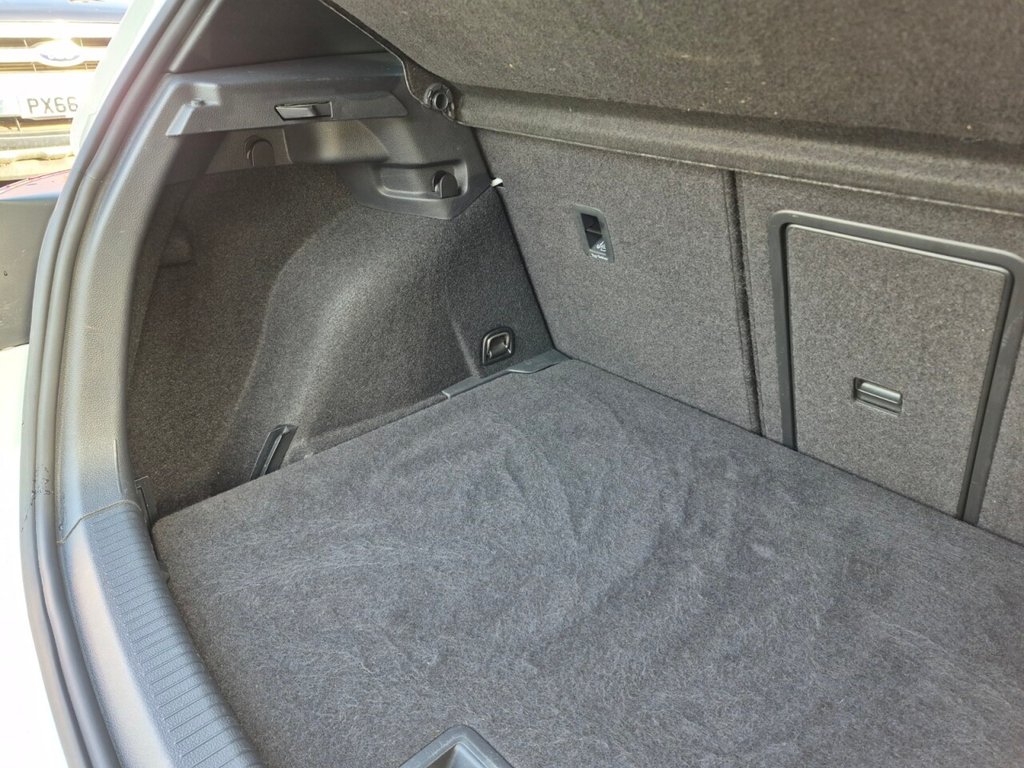 Used Volkswagen Golf 2019 for sale - 76604520: Photo 10