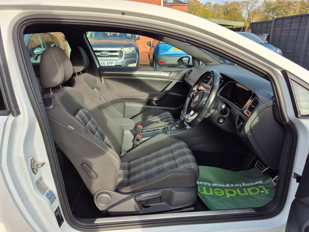 Used Volkswagen Golf 2019 for sale - 76604520: Photo 29