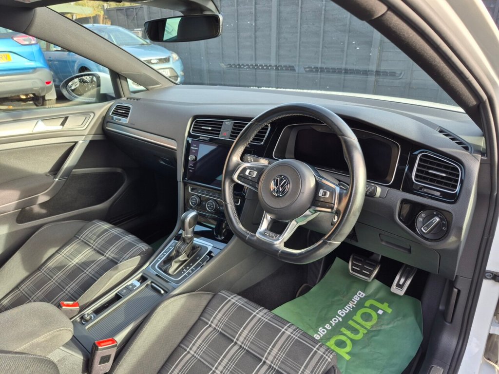 Used Volkswagen Golf 2019 for sale - 76604520: Photo 30