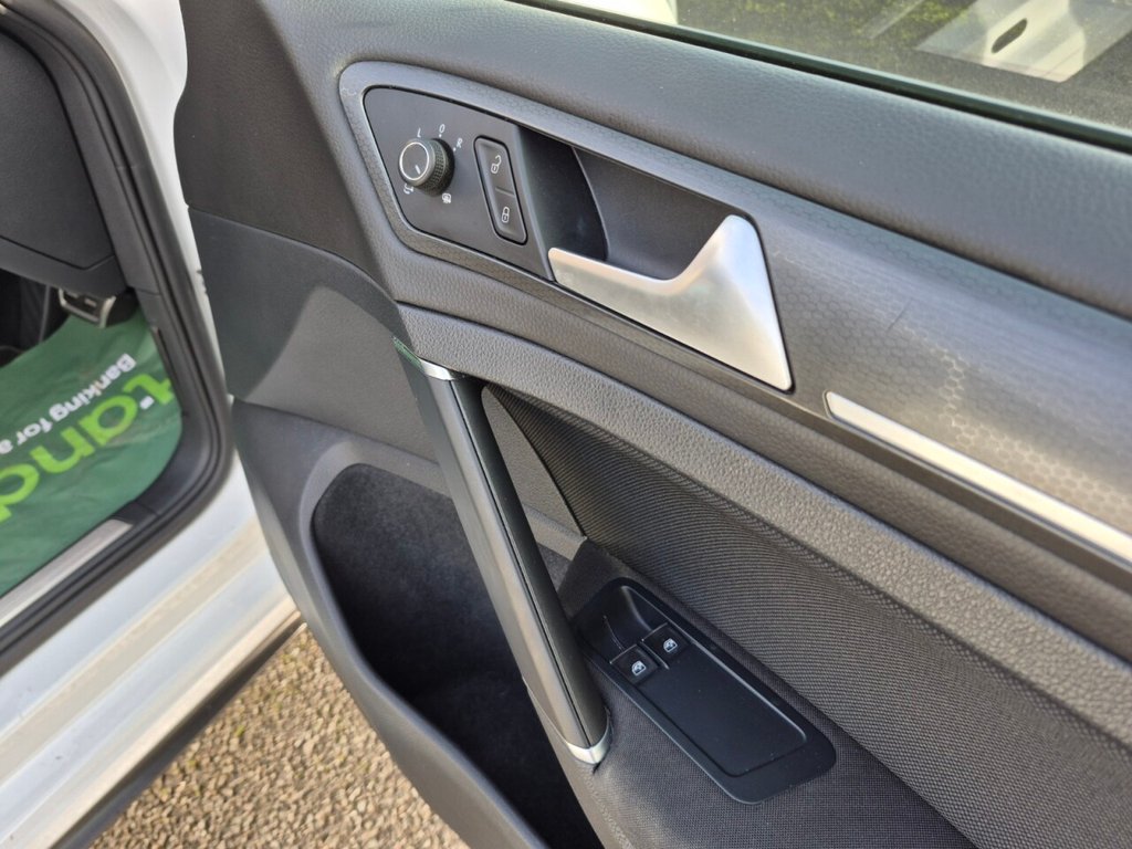 Used Volkswagen Golf 2019 for sale - 76604520: Photo 31