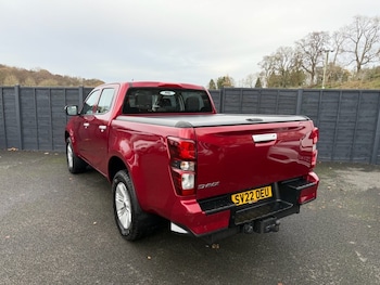 Used Isuzu D-Max 2022 for sale - 76552076: Photo