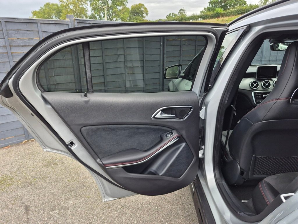 Used Mercedes-Benz GLA 2015 for sale - 76147490: Photo 14