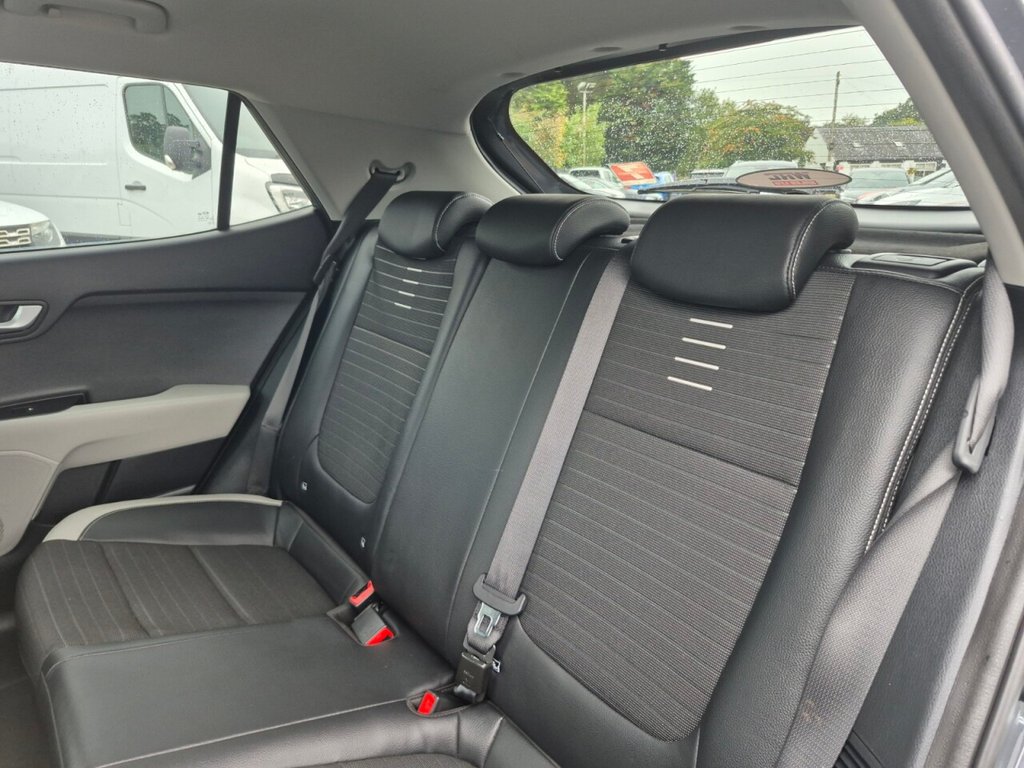 Used Kia Stonic 2020 for sale - 76105829: Photo 14