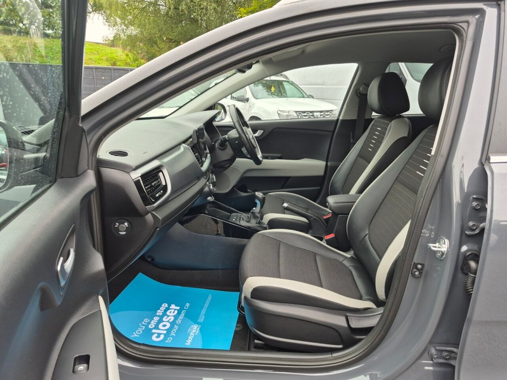 Used Kia Stonic 2020 for sale - 76105829: Photo 21