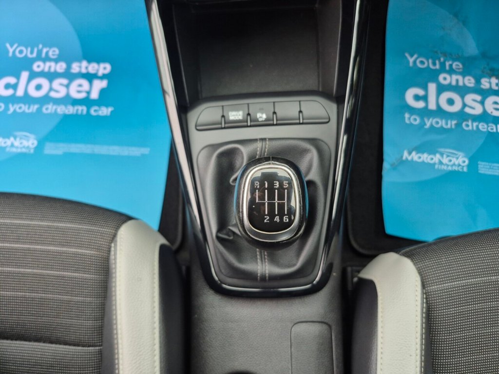 Used Kia Stonic 2020 for sale - 76105829: Photo 24