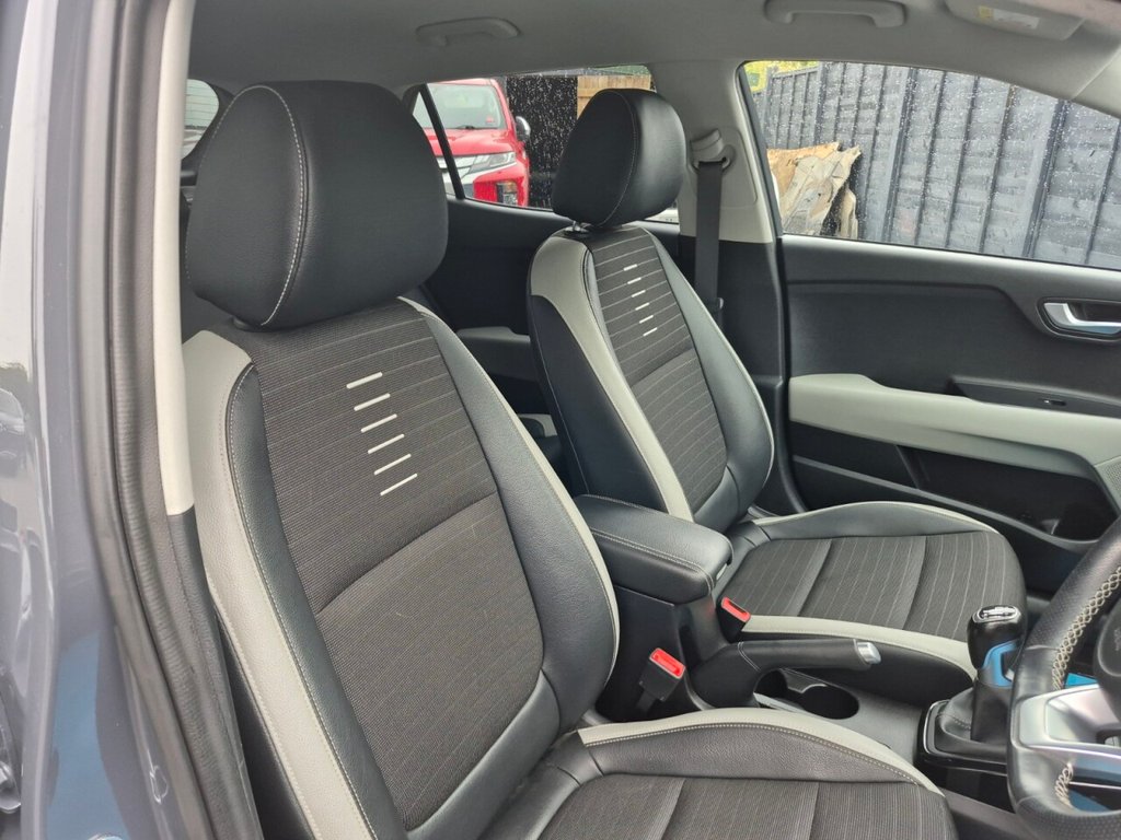 Used Kia Stonic 2020 for sale - 76105829: Photo 32