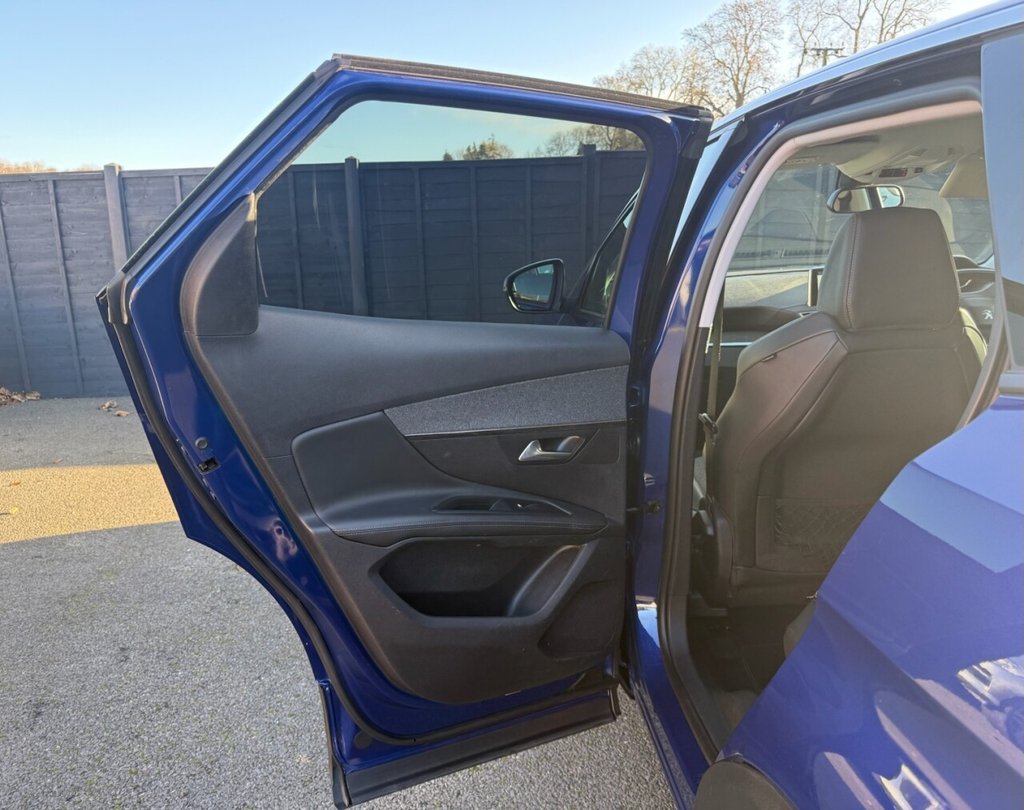 Used Peugeot 3008 2017 for sale - 76631730: Photo 14