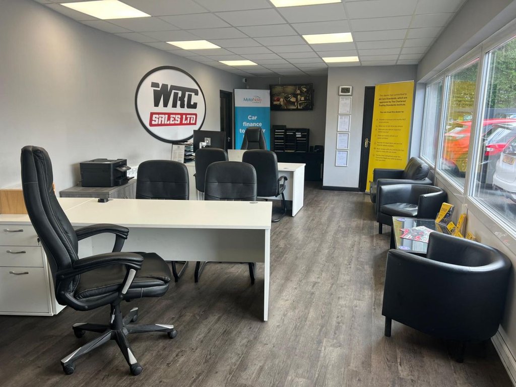 Used Volkswagen Golf 2017 for sale - 76552077: Photo 4