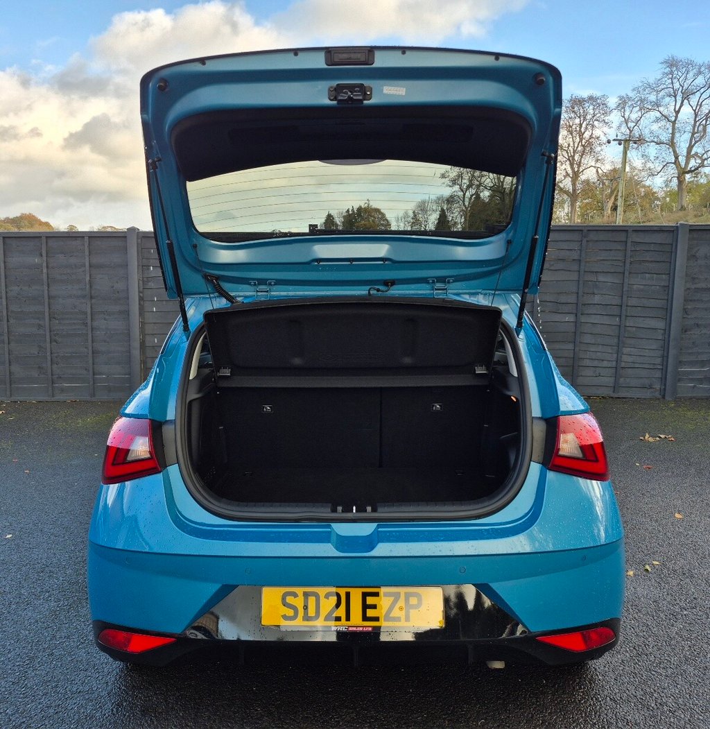 Used Hyundai i20 2021 for sale - 76439303: Photo 8