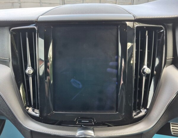 Used Volvo XC60 2017 for sale - 76255952: Photo 24