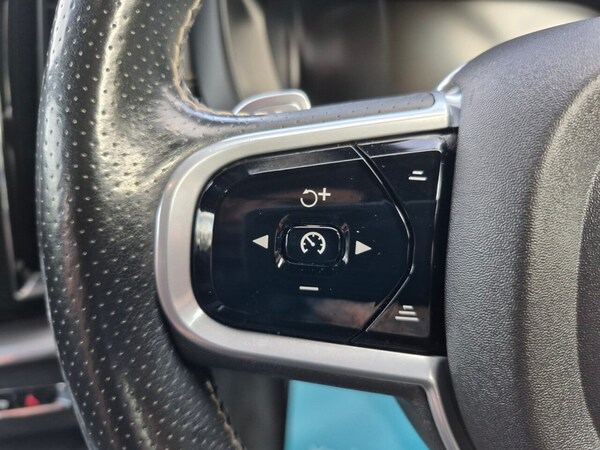 Used Volvo XC60 2017 for sale - 76255952: Photo 30