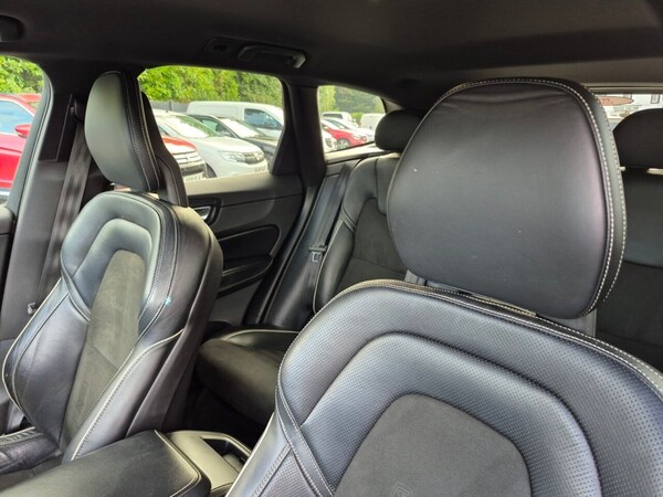 Used Volvo XC60 2017 for sale - 76255952: Photo 34