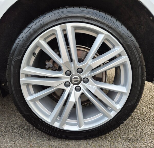Used Volvo XC60 2017 for sale - 76255952: Photo 44