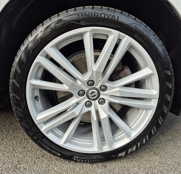 Used Volvo XC60 2017 for sale - 76255952: Photo 45