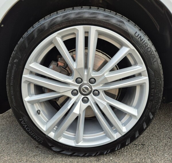 Used Volvo XC60 2017 for sale - 76255952: Photo 47