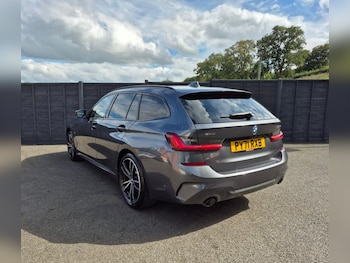 Used BMW 3 Series 2021 for sale - 75911305: Photo