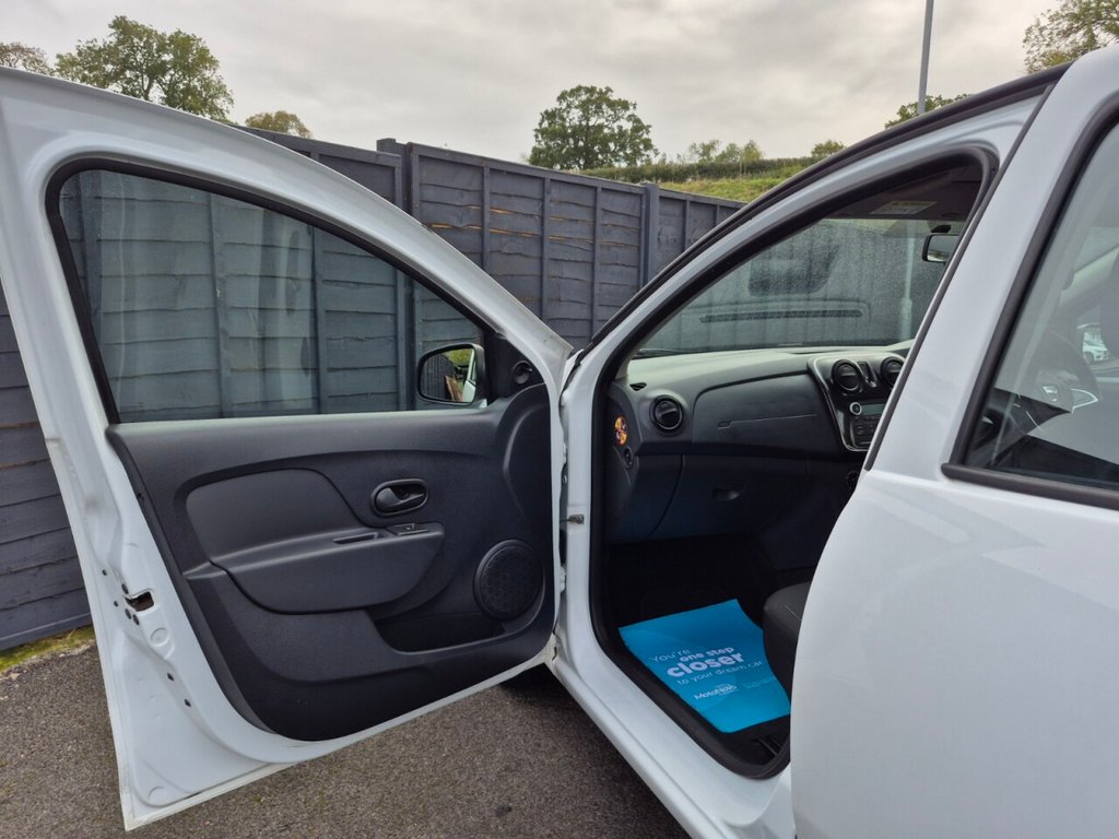 Used Dacia Sandero 2017 for sale - 76203439: Photo 25