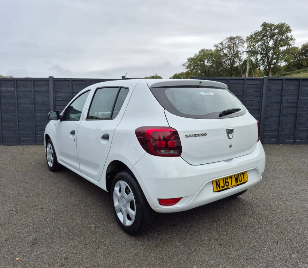Used Dacia Sandero 2017 for sale - 76203439: Photo 3