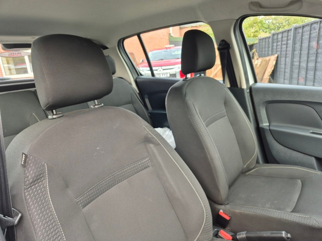 Used Dacia Sandero 2017 for sale - 76203439: Photo 32