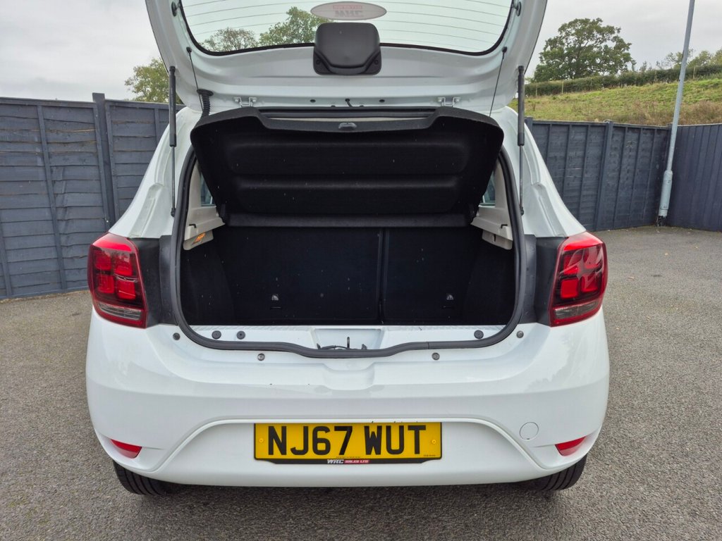 Used Dacia Sandero 2017 for sale - 76203439: Photo 9