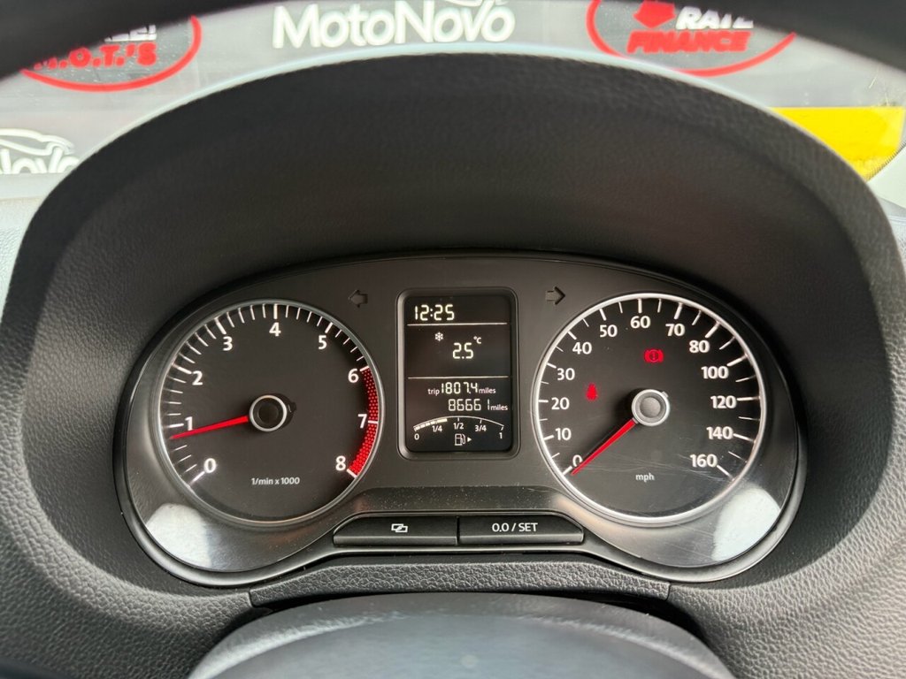 Used Volkswagen Polo 2011 for sale - 77111262: Photo 30