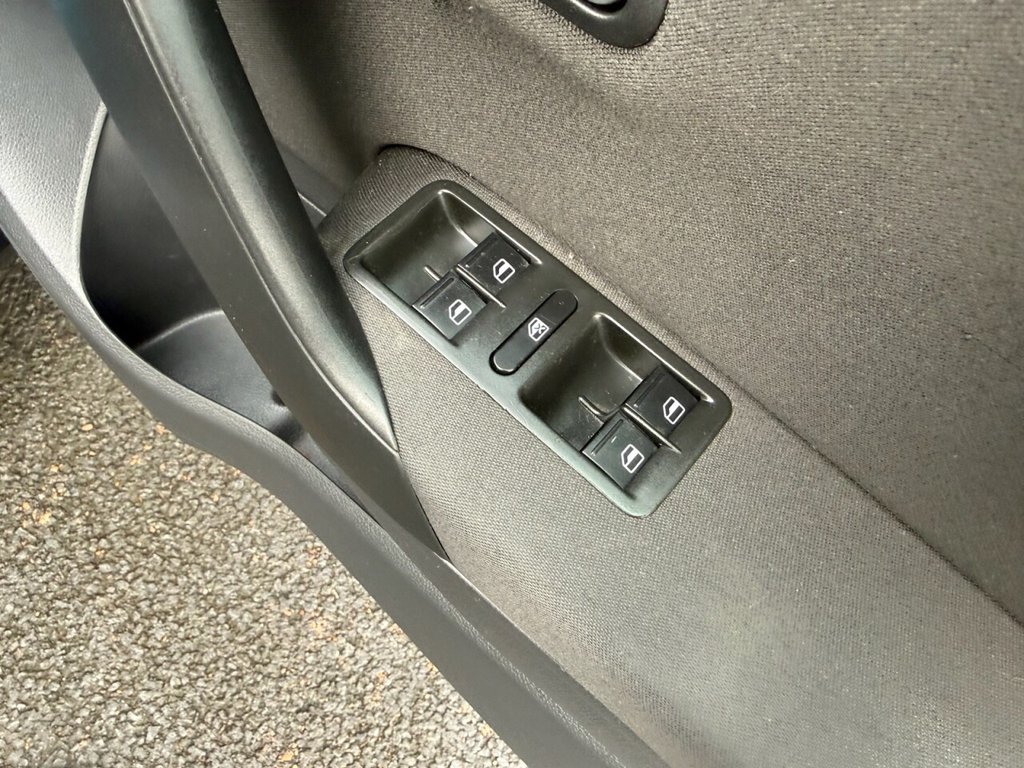 Used Volkswagen Polo 2011 for sale - 77111262: Photo 32