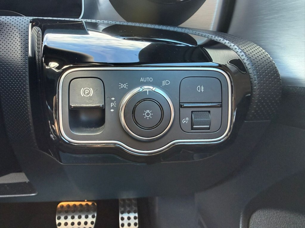 Used Mercedes-Benz A-Class 2018 for sale - 76266858: Photo 26