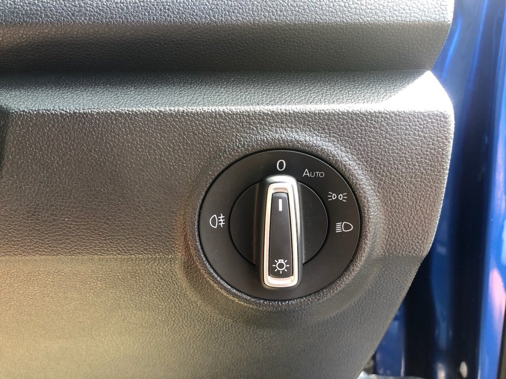 Used Volkswagen T-Roc 2019 for sale - 76535666: Photo 24