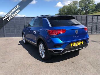 Used Volkswagen T-Roc 2019 for sale - 76535666: Photo