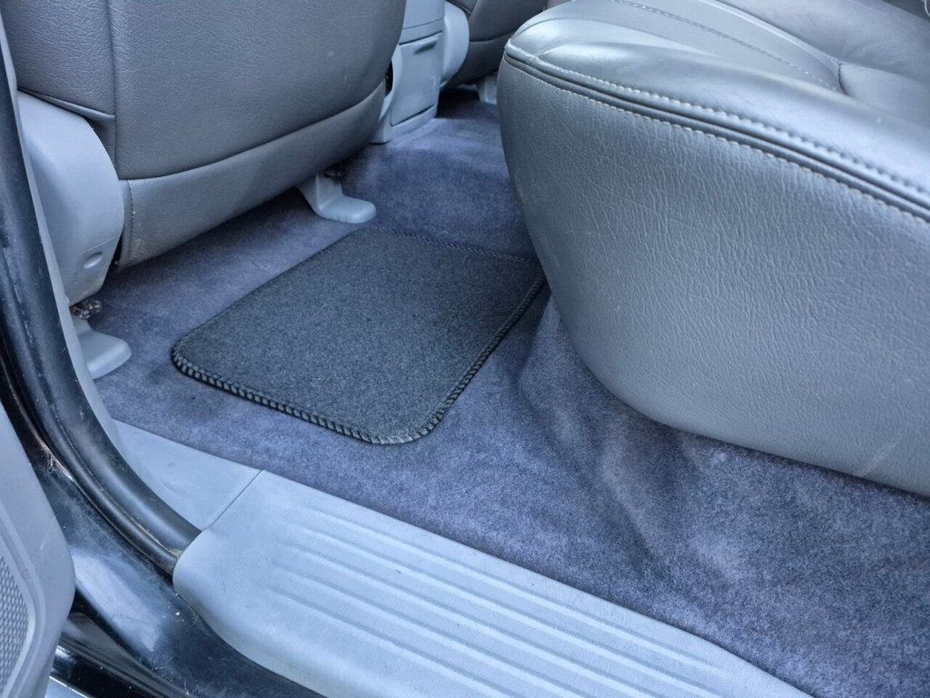 Used Toyota Hilux 2011 for sale - 76642786: Photo 18