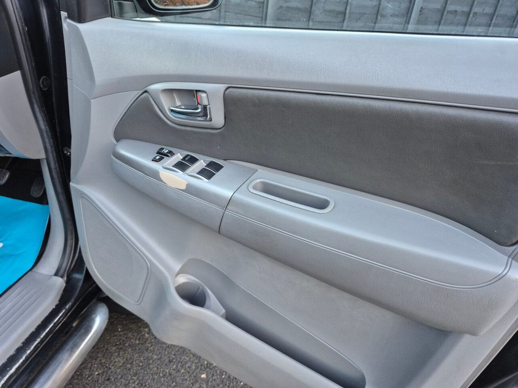 Used Toyota Hilux 2011 for sale - 76642786: Photo 34