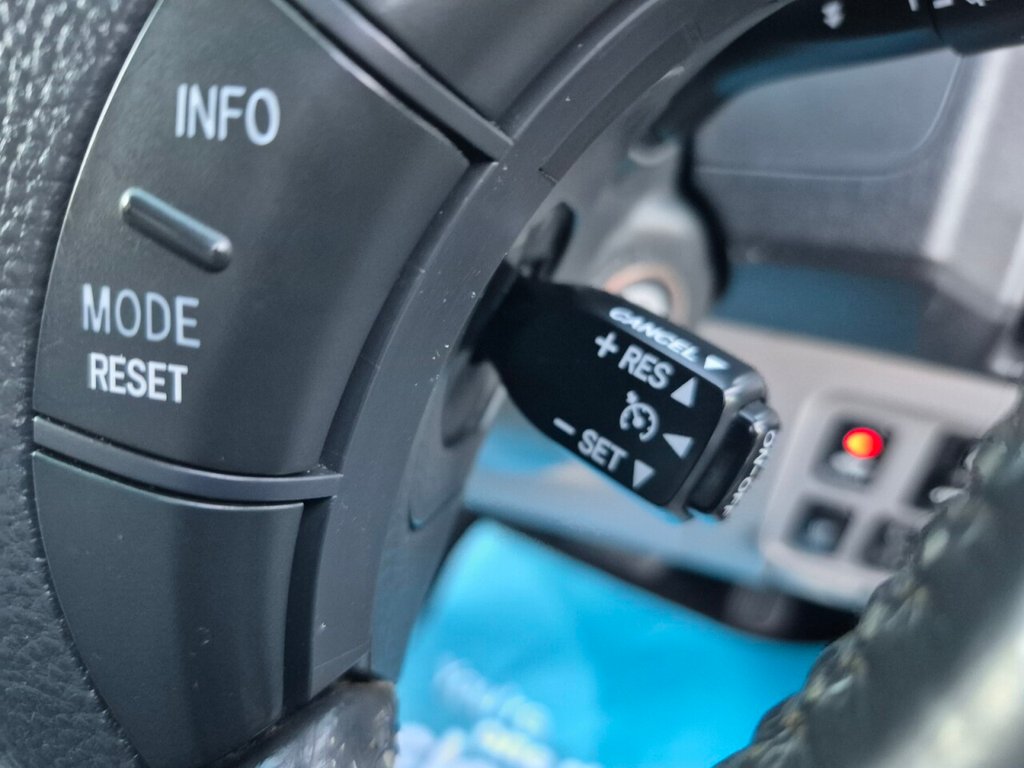 Used Toyota Hilux 2011 for sale - 76642786: Photo 35