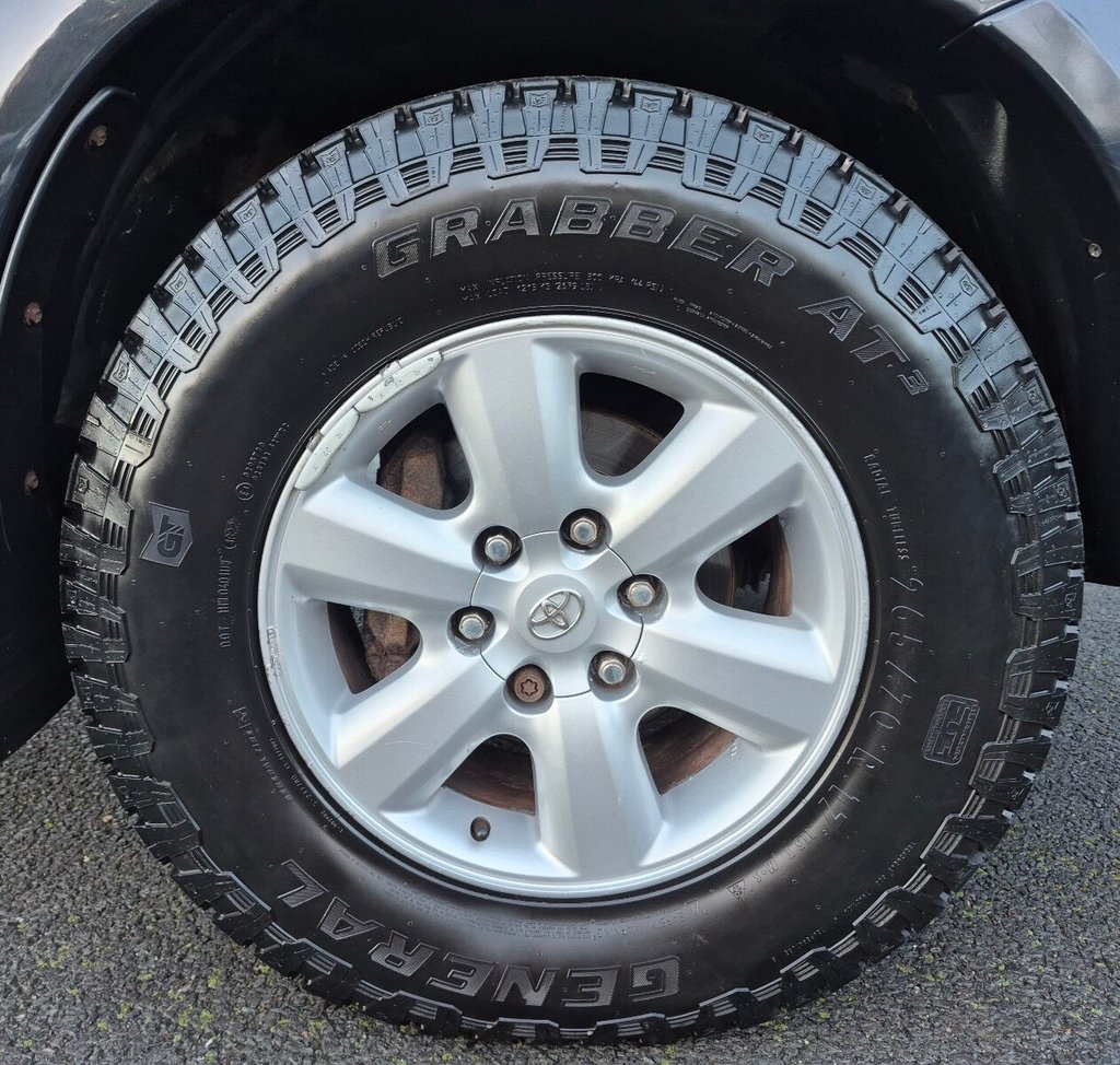 Used Toyota Hilux 2011 for sale - 76642786: Photo 40