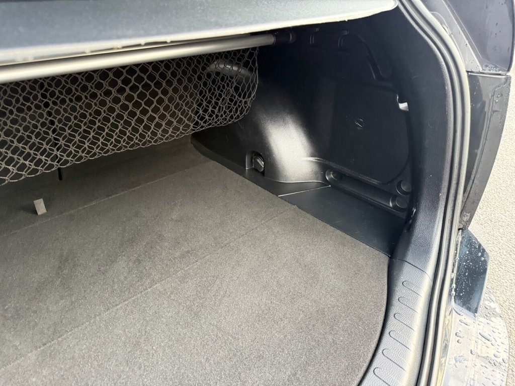 Used Toyota RAV4 2017 for sale - 76841157: Photo 11