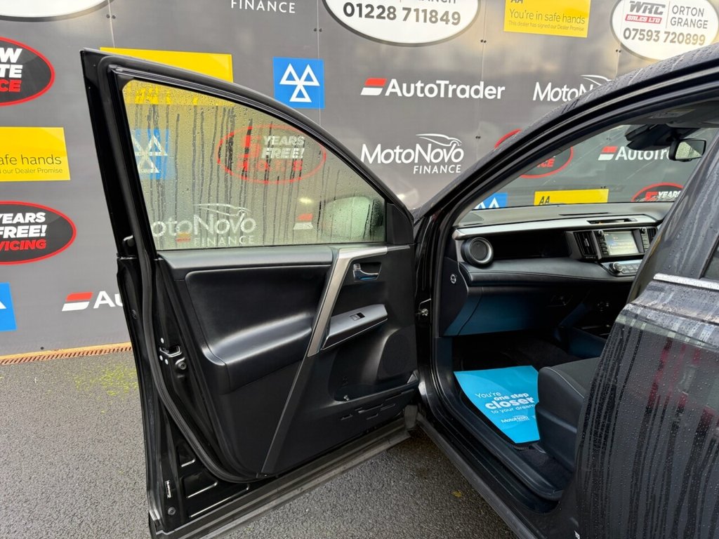 Used Toyota RAV4 2017 for sale - 76841157: Photo 22