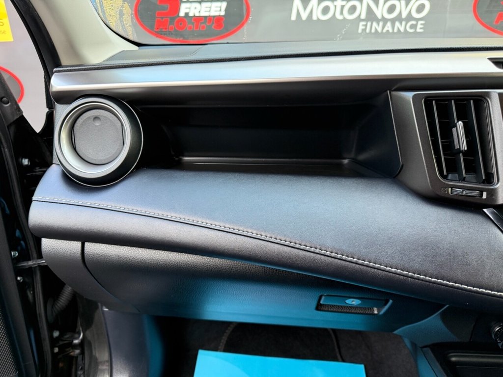 Used Toyota RAV4 2017 for sale - 76841157: Photo 23