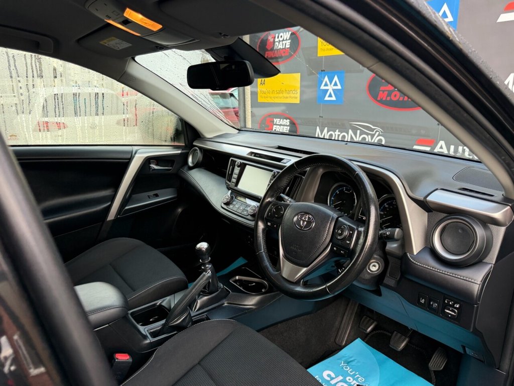 Used Toyota RAV4 2017 for sale - 76841157: Photo 32