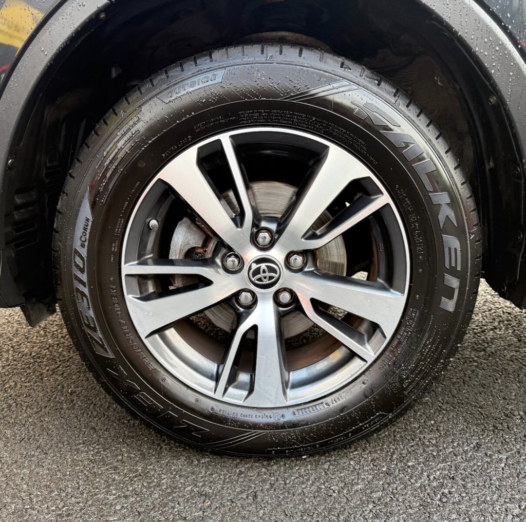 Used Toyota RAV4 2017 for sale - 76841157: Photo 40