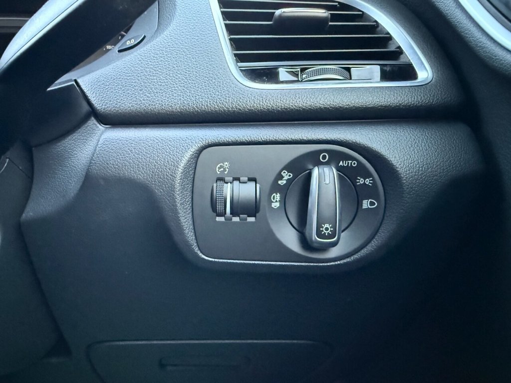 Used Audi Q3 2015 for sale - 77236819: Photo 30