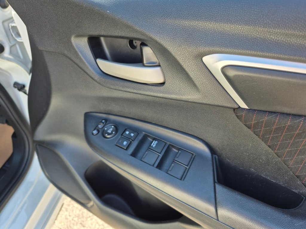 Used Honda Jazz 2019 for sale - 76535602: Photo 31