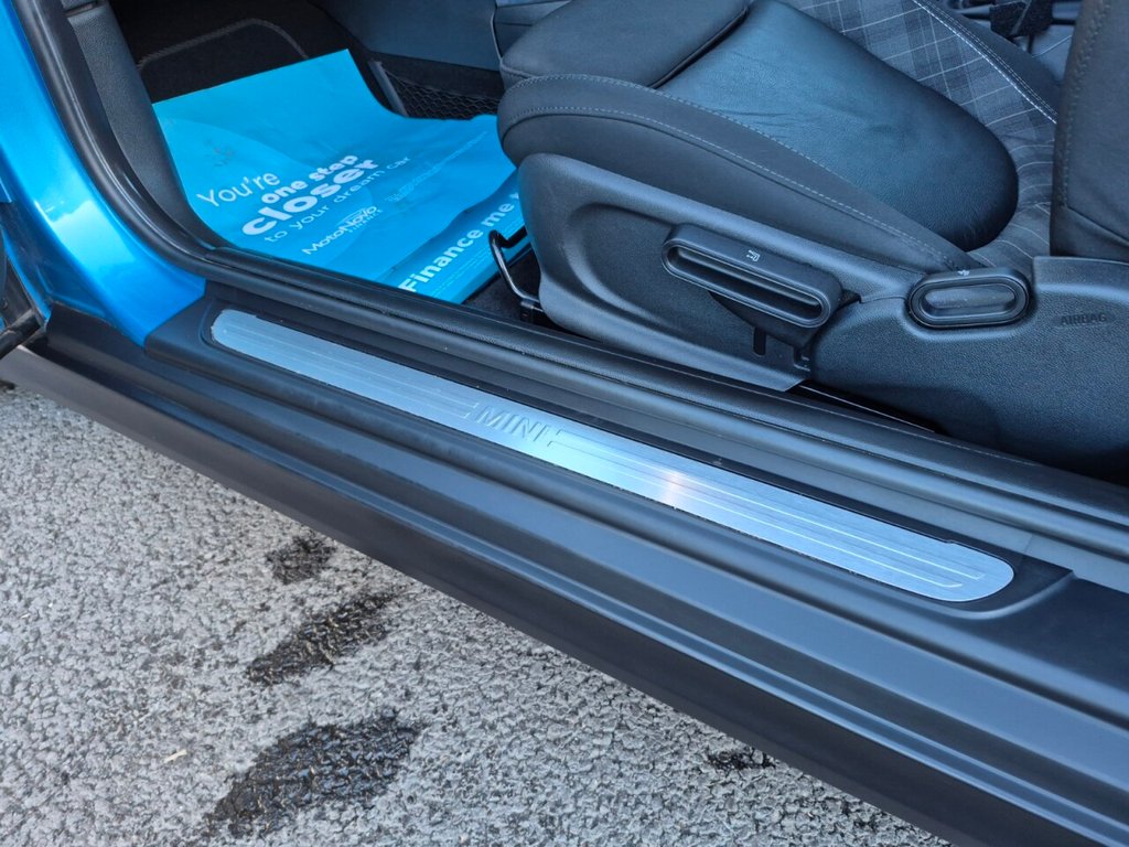 Used MINI Hatch 2018 for sale - 77133791: Photo 22